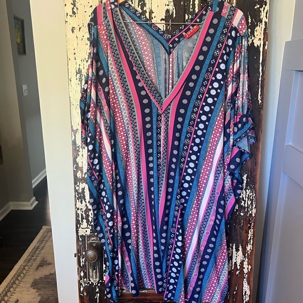 JOSIE by Natori women’s size XL.  multi colored swimsuit coverup
